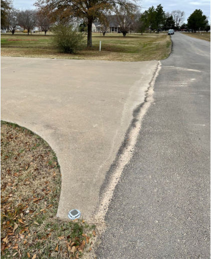 Photograph 7 – Driveway Deck Lights (NTSB IIC), from the NTSB investigation of Cirrus Design CORP SR22 accident near Canton, Texas, December 27, 2023