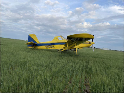 Photograph 1 – Right side, from the NTSB investigation of Air Tractor INC AT-502B accident near Olney, Texas, April 24, 2024