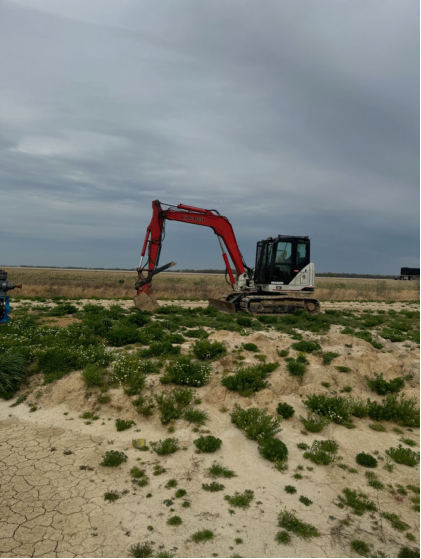 Photograph 2 – Excavator struck by accident airplane, from the NTSB investigation of Air Tractor INC AT-802A accident near Cash, Arkansas, March 28, 2025