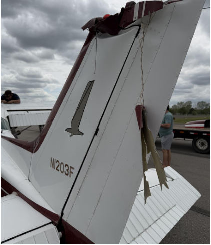 Photograph 4 – Accident airplane – Vertical stabilizer, from the NTSB investigation of Cessna 172N accident near Tahlequah, Oklahoma, April 6, 2026