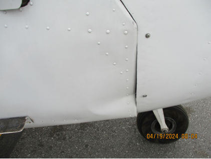 Photograph 3 – Right Side of Firewall / Cowling Juncture, from the NTSB investigation of Cessna 172 accident near Stoneville, North Carolina, April 18, 2024
