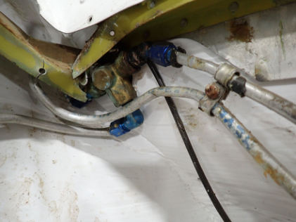 Photograph 9 – Fuel selector valve, from the NTSB investigation of Piper PA28 accident near Louisville, Kentucky, October 11, 2024