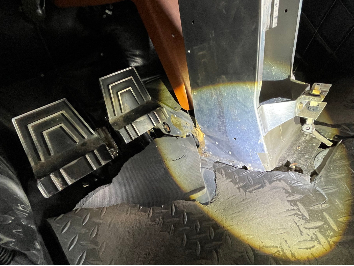 Photograph <built-in method index of str object at 0x7fdef9128b20>, from the NTSB investigation of Cessna 172 accident near Louisville, Kentucky, October 8, 2024
