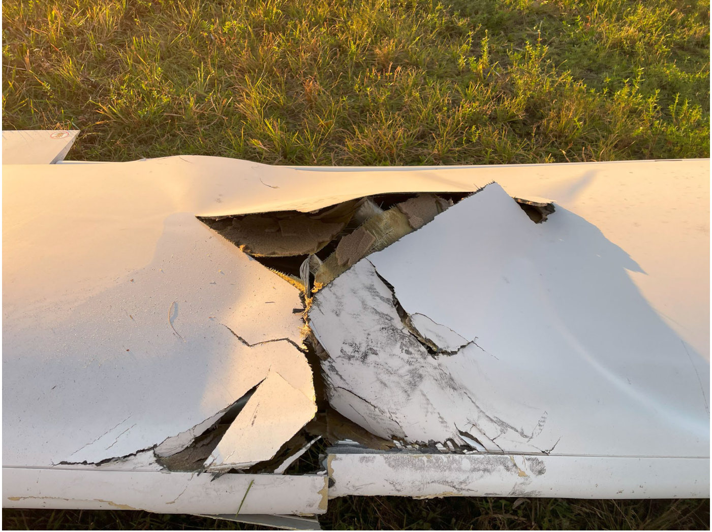 Photograph <built-in method index of str object at 0x7fdef91421a0>, from the NTSB investigation of Diamond Aircraft Ind GMBH DA 42 NG accident near Daytona Beach, Florida, November 15, 2024