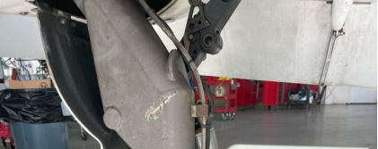 Photograph 6 – Right Main Gear Leg, from the NTSB investigation of Diamond Aircraft Ind GMBH DA 42 NG accident near Daytona Beach, Florida, November 15, 2024