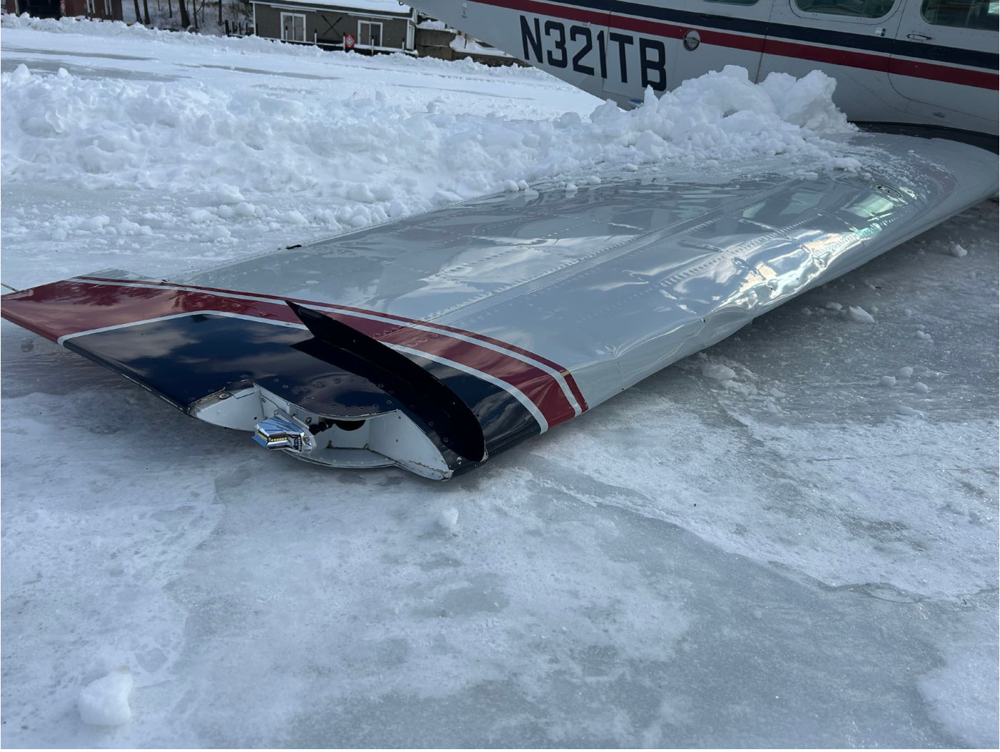 Photograph <built-in method index of str object at 0x7fdee1fdb460>, from the NTSB investigation of Beech A36 accident near Alton Bay, New Hampshire, February 23, 2025