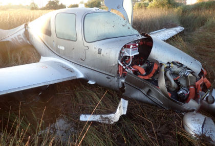 Photograph 1 – Airplane Wreckage in Swamp Adjacent to F47, from the NTSB investigation of Cirrus Design CORP SR22 accident near Eastpoint, Florida, November 17, 2025