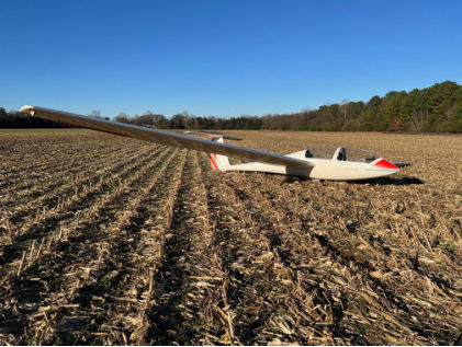 Photograph 1 – Main Wreckage, from the NTSB investigation of Burkhart Grob Luft Und Raumfah G103 TWIN ASTIR TRAI accident near Brownsboro, Alabama, November 26, 2025