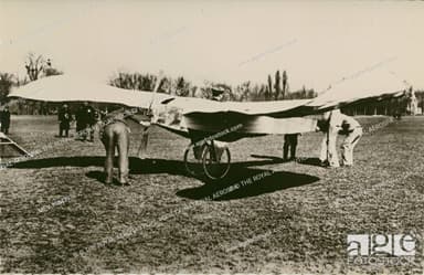 Blériot V at Bagatelle, 27 March 1907.