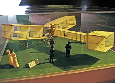 Recent  Model of 14-bis, with Octagonal in-Plane Ailerons