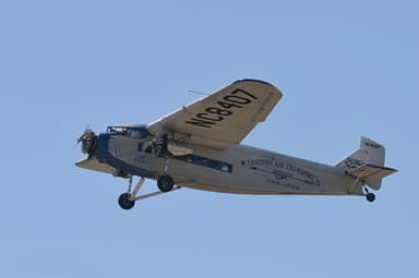 Experimental Aircraft Association Ford 4-AT-E Trimotor